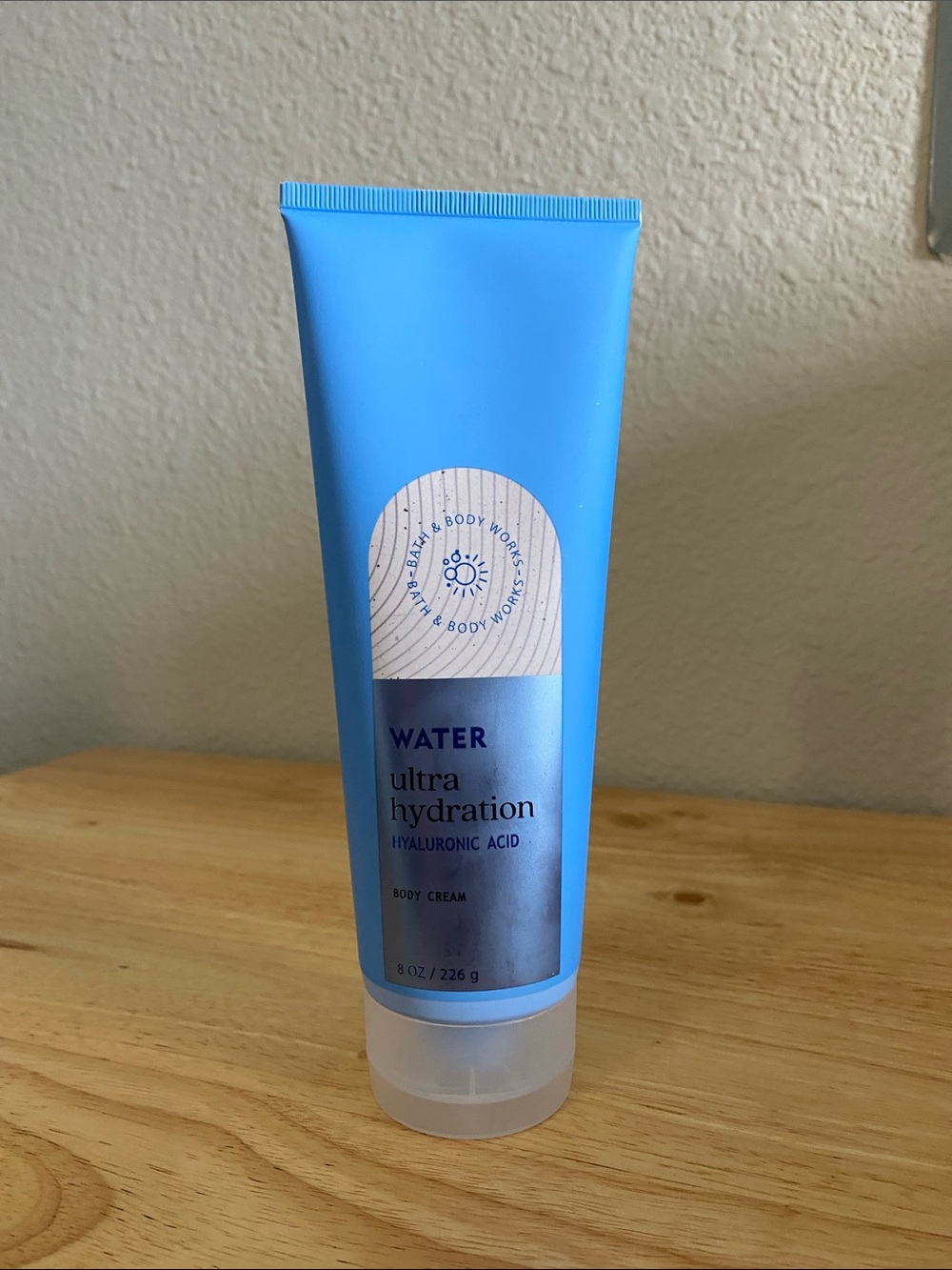 Bath & Body Works Water Ultra Hydration Body Cream